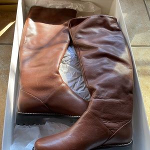 Brand new Michael kors winter boots